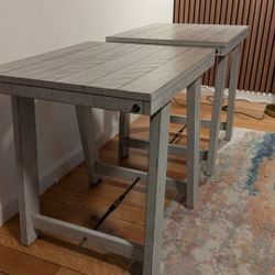 Carynhurst Occasional Table Set in Whitewash T356-13 FedEx/UPS
Signature Design by Ashley

Carynhurst Collection


