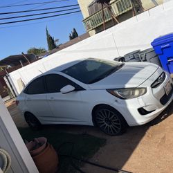 2012 Hyundai Accent