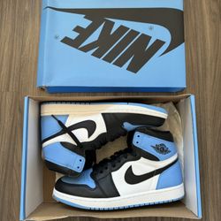Nike Air Jordan 1 UNC Toe