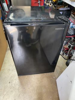 Mini fridge