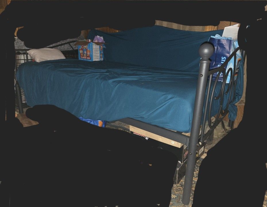 Day Bed With Mattress