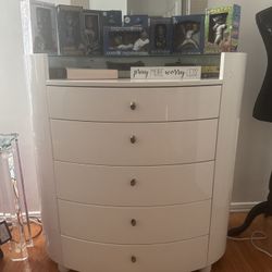 Small White Lacquer 3 Piece Bedroom Set