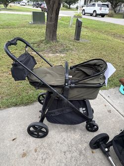 Mom push Stroller
