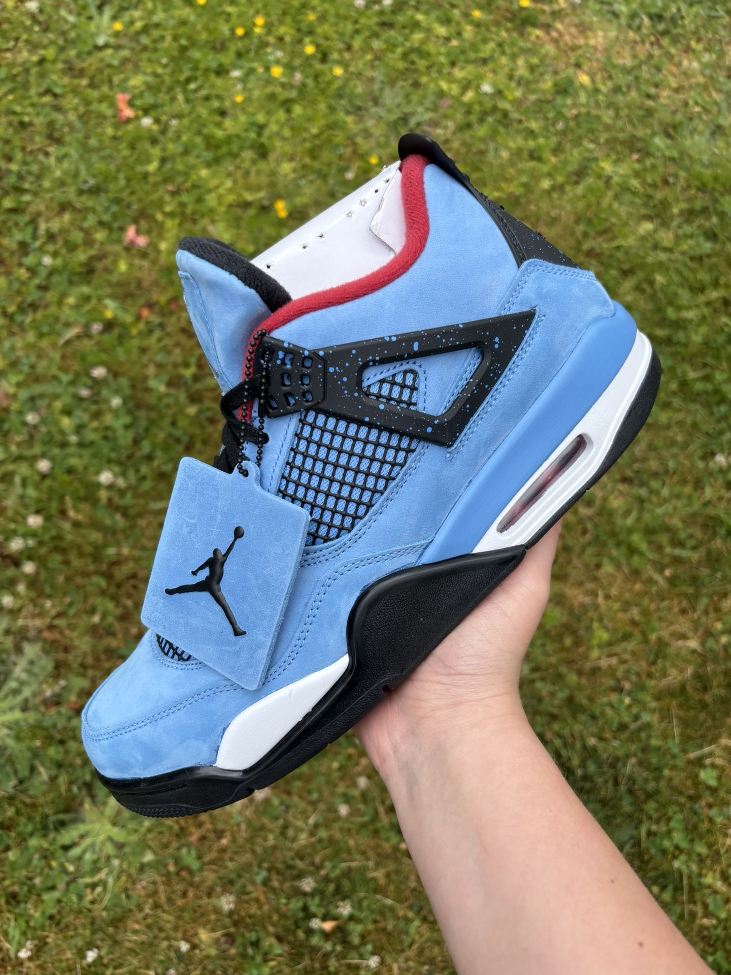 Jordan 4 Travis Scott