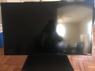 Vizio 40' smart tv