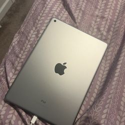 iPad 6th Gen Great Condition 