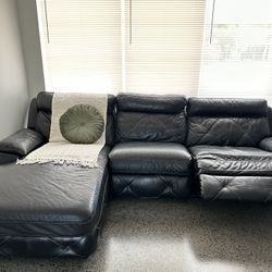 NICE BLACK LEATHER COUCH - THREE PIECES 