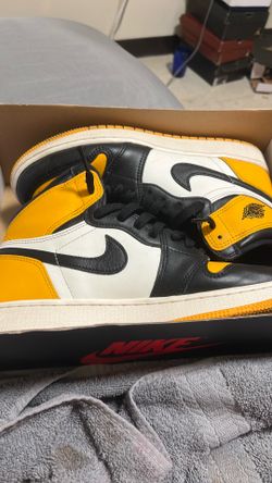 Jordan 1 mids taxi