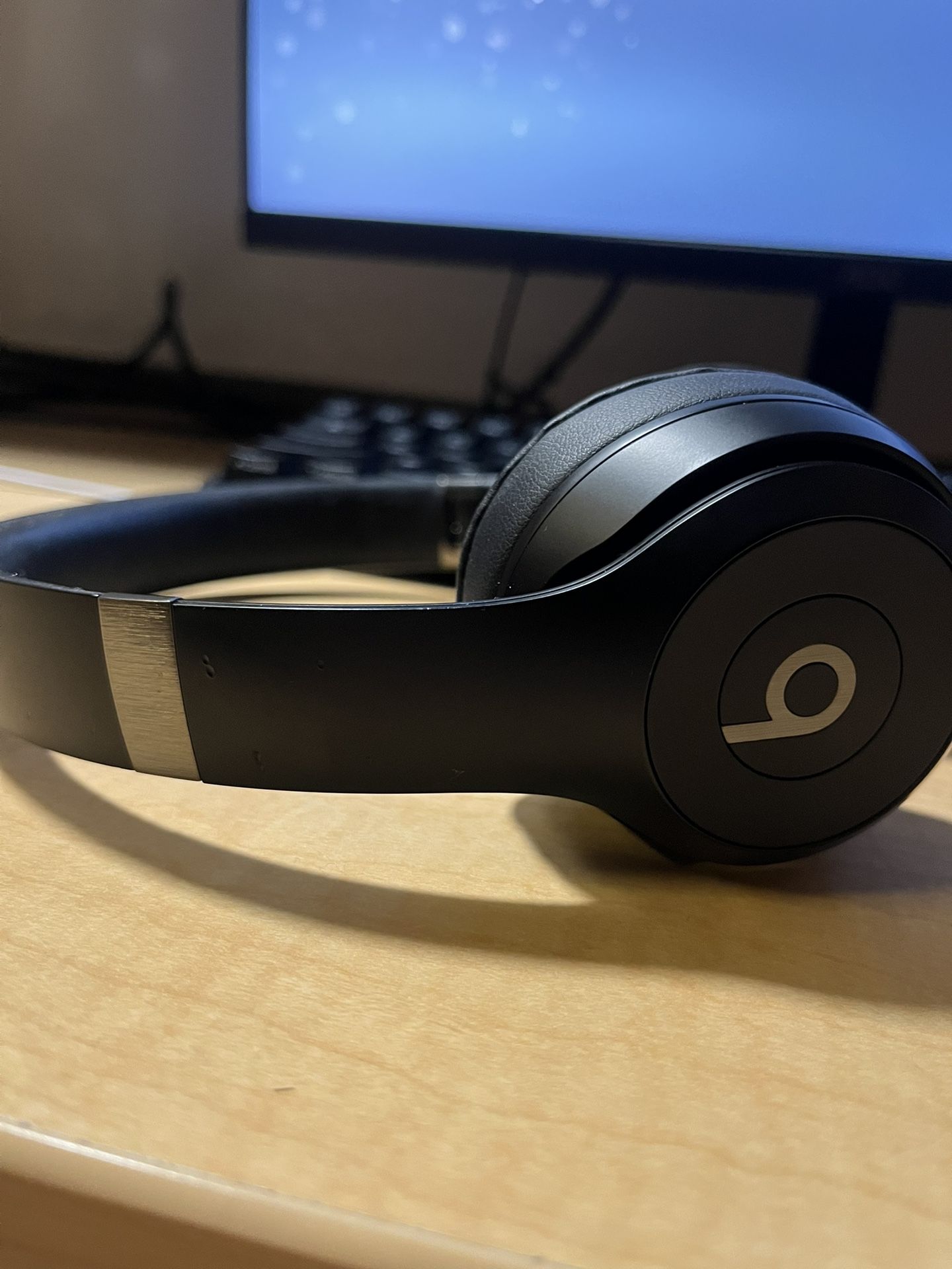 Beats Solo 4 Wireless Bluetooth (used)