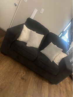 Sofas Dark gray +pillows
