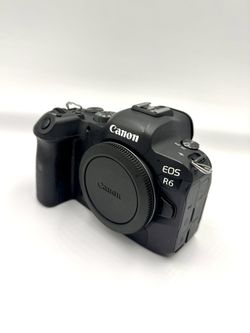 Canon EOS R6 Mirrorless Camera Full Frame 4K – MINT – ULTRA LOW SHUTTER 2%