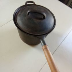 Cast  Iron Sauce Pan With Removable Lid