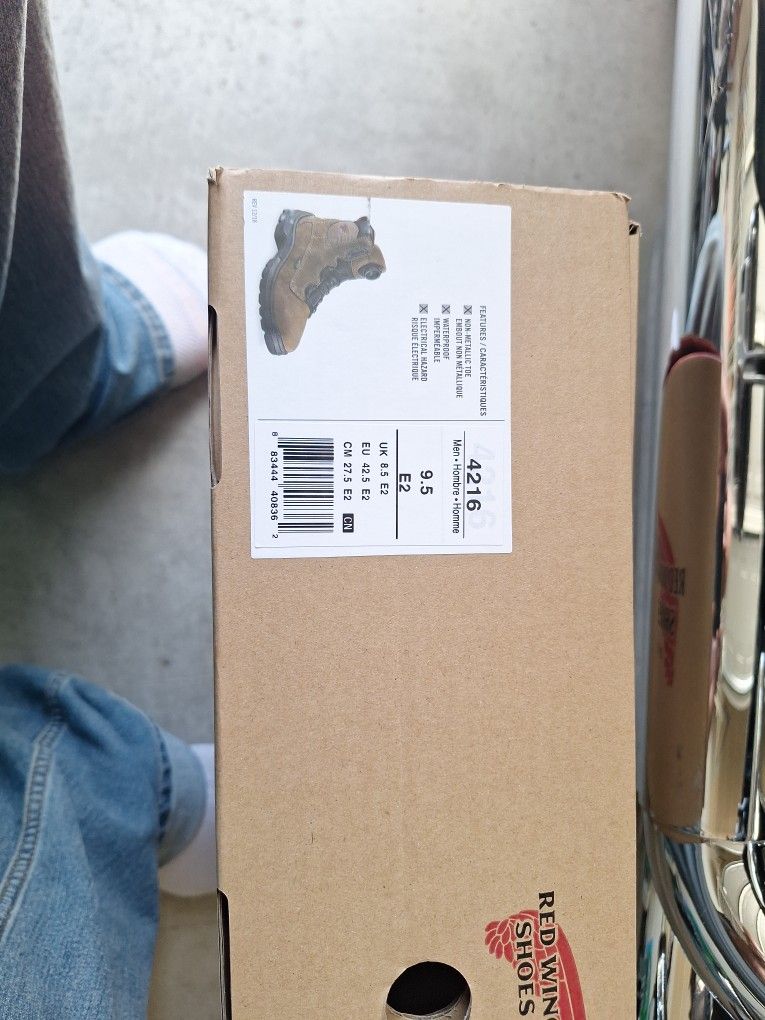 Redwing Steeltoe. Safety Boots (New)