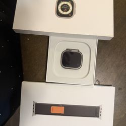 Apple Watch Ultra 49 mm Titanium 