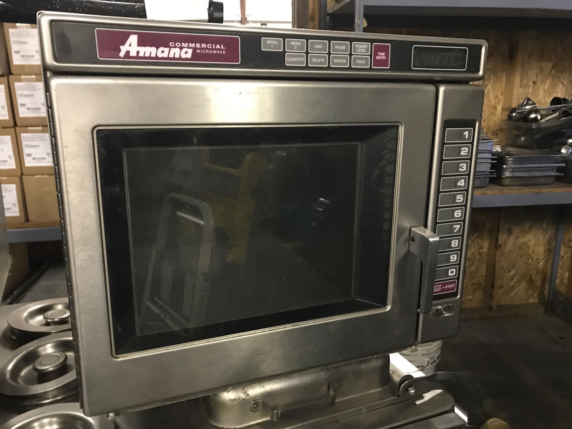 To Amana 220 V commercial microwaves