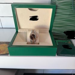 Women’s Luxury Watch 