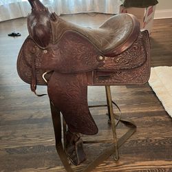 Western saddle