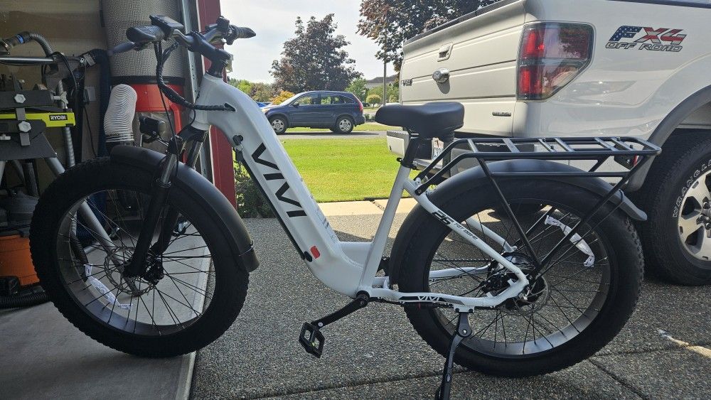 Two Vivi Ace07 Ebikes