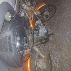 Honda St 90 1973 500$