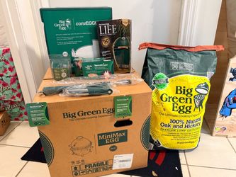 Brand New Big Green Egg MiniMax Complete Package – Never Used!