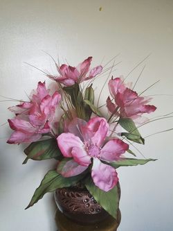 New artificial floral arrangement Magnolias