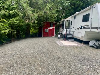 2003 35’ Alpenlite Villa with Large Lot in Port Susan