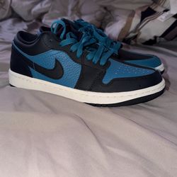 Air Jordan 1 LOW SE SPLIT BRIGHT SPRUCE