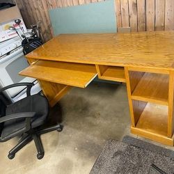 Computer Desk/ Work Station W/  Keyboard Drawer  & Storage 