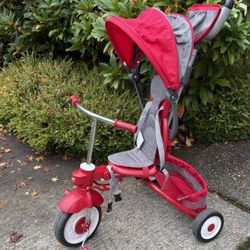 Radio Flyer 4 In 1 Trike - Kids