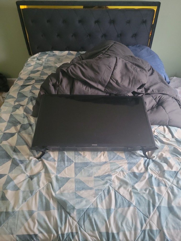 Samsung TV 40 Inch