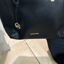 Black Purse