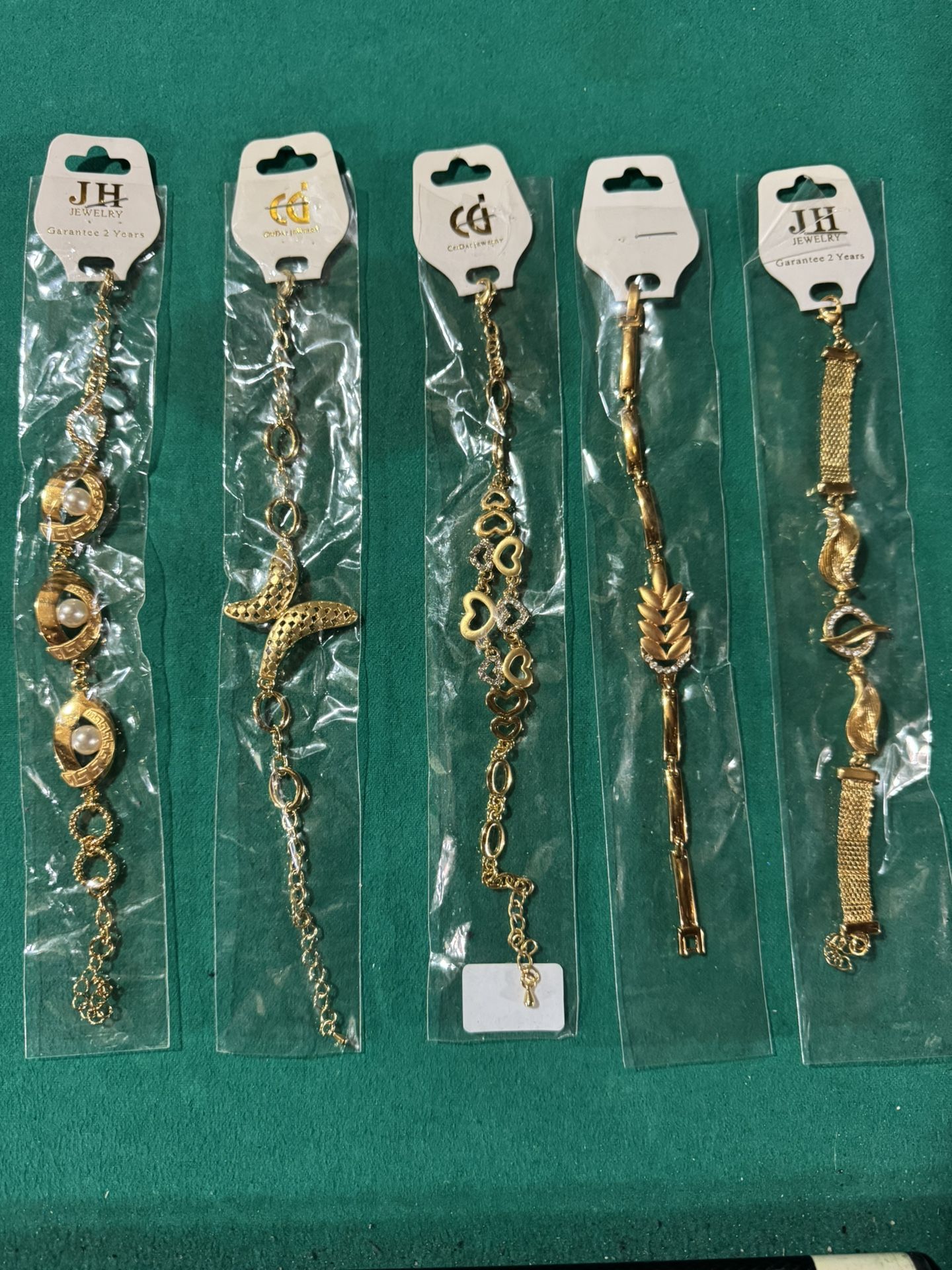 Gold-plated bracelets for women without color change