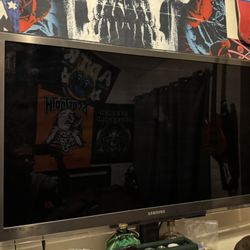 46” Samsung TV (HD) 