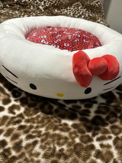 Hello Kitty Pet Bed 