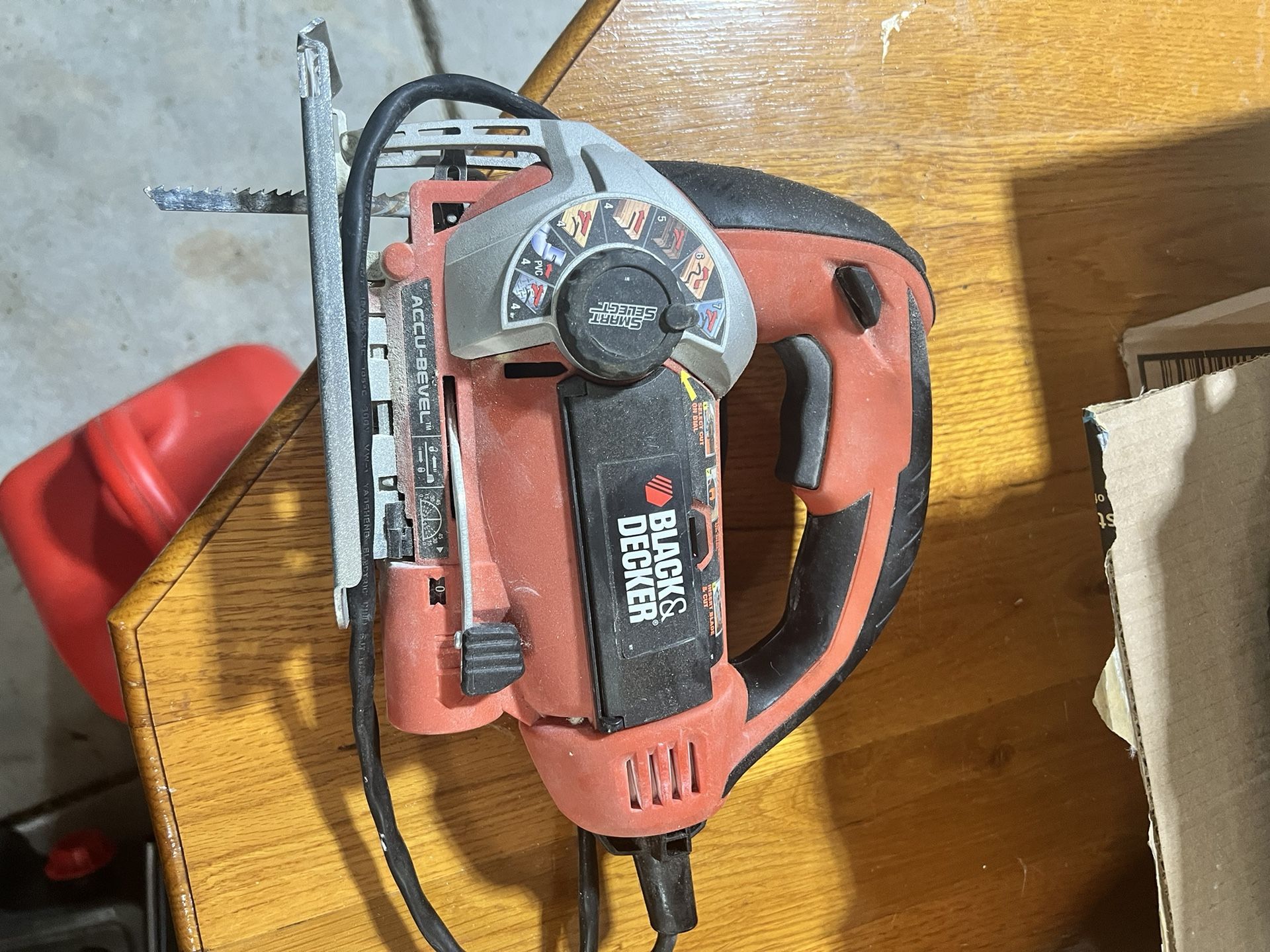 Black & Decker JS660 Corded Jig Saw