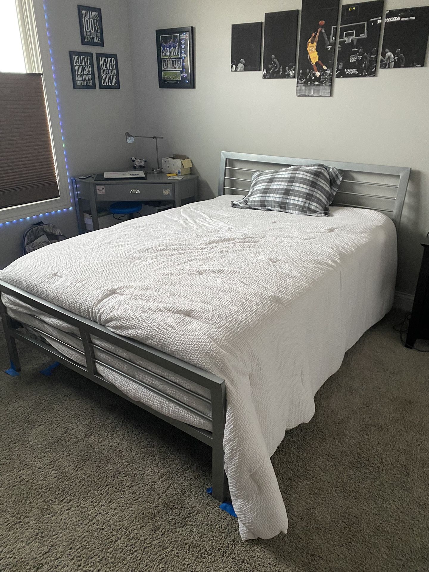 Full Size Bed