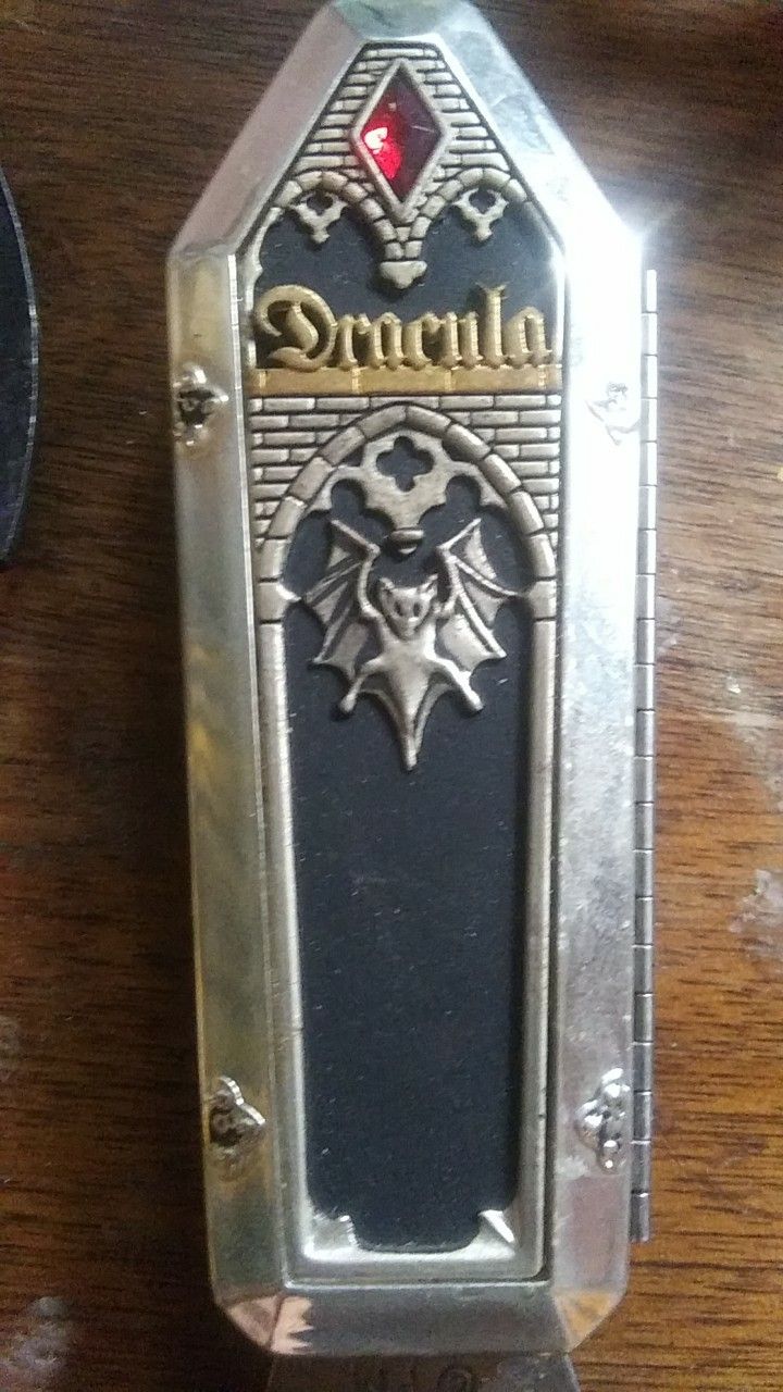 Vampire sharp metal item stamped franklin mint company