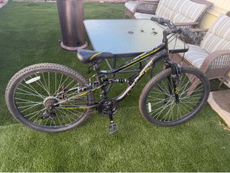 Mongoose mountain bike