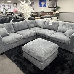 Gray Sofa Sectional w/ Free Ottoman 