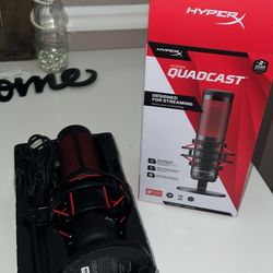 Microphone. Hyper X Quadcast