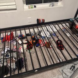 Free bed frame