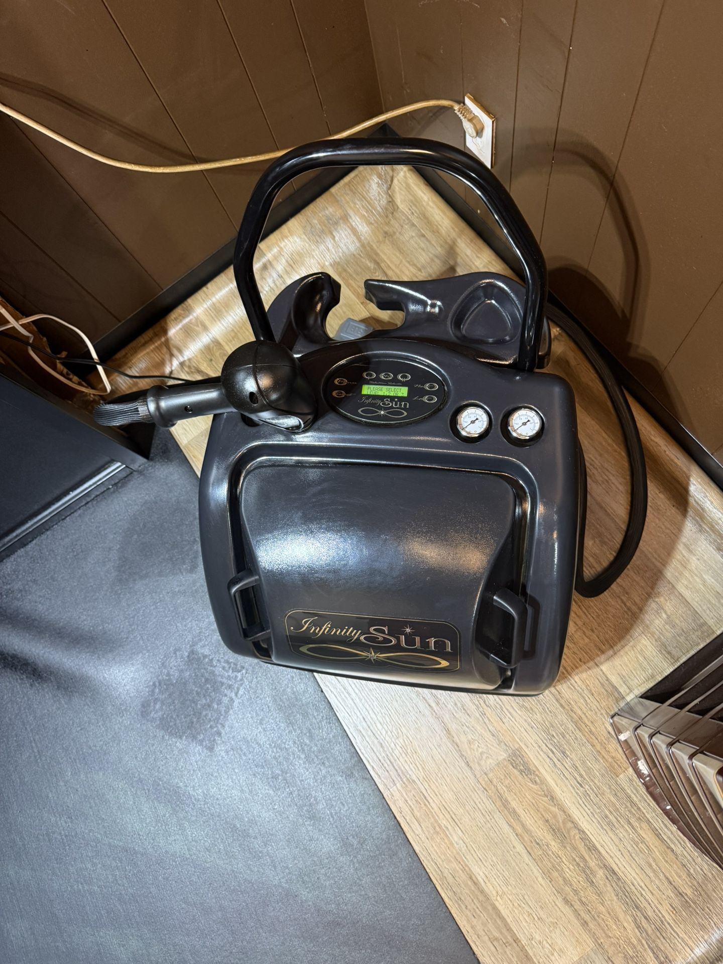 Spray tanning Machine