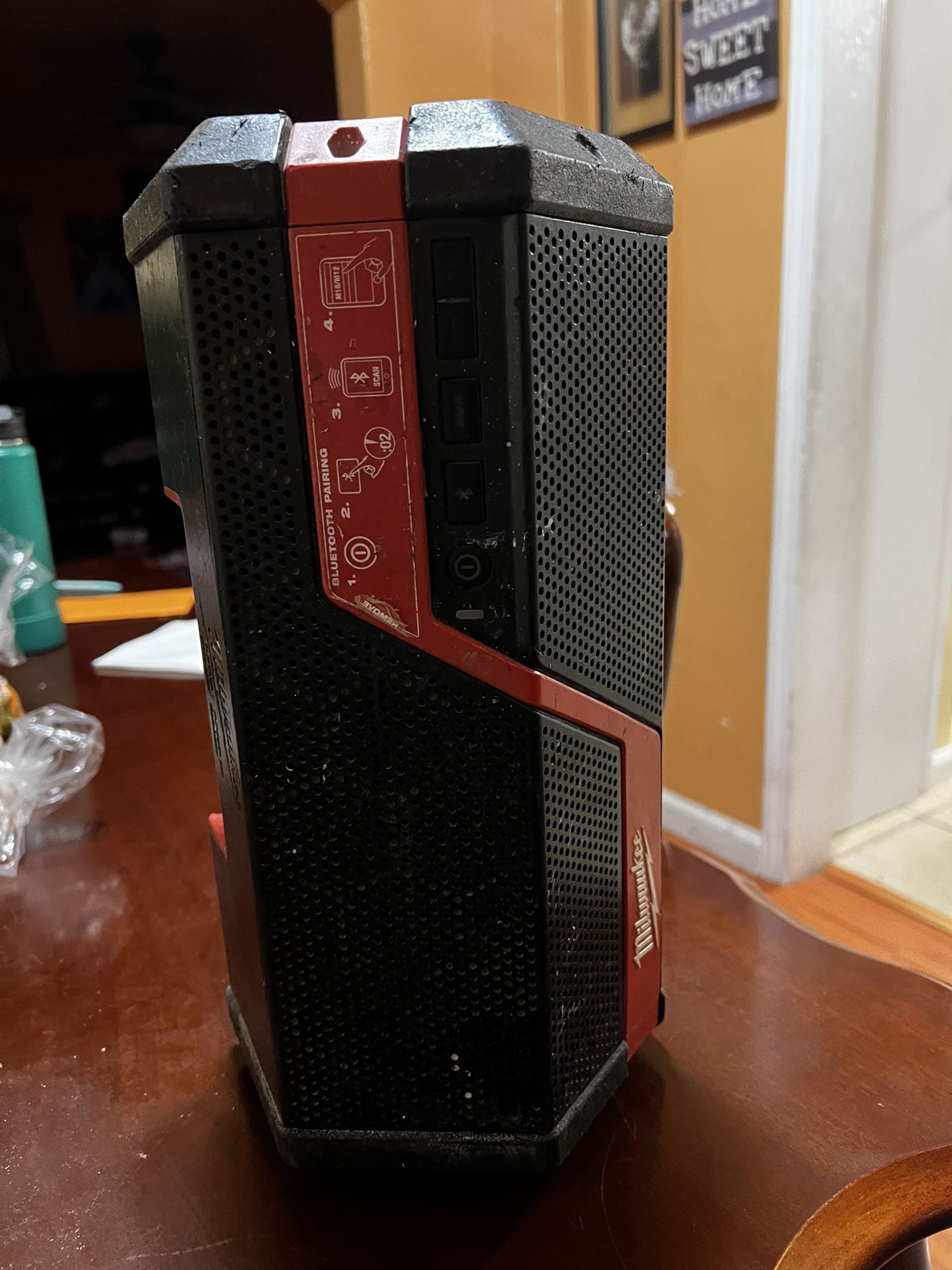 Milwaukee Jobsite Bluetooth Radio