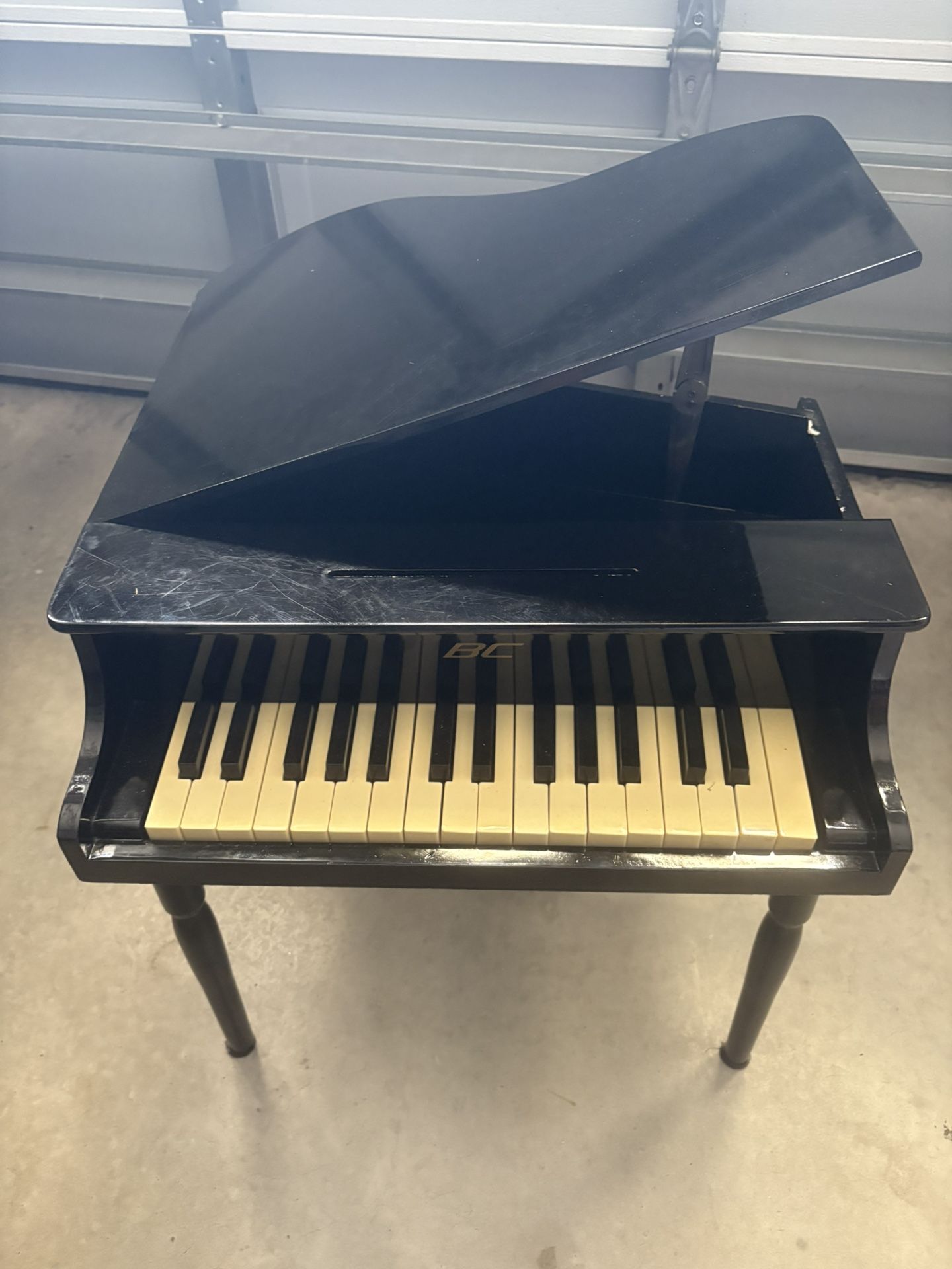 Vintage kids Size baby grand piano