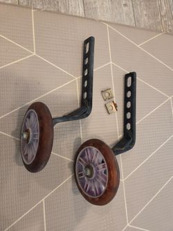 Bike training wheel