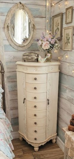 Jewelry armoire