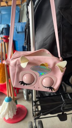 Blinking eye girls bag