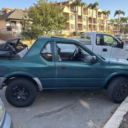 1998 Isuzu Amigo