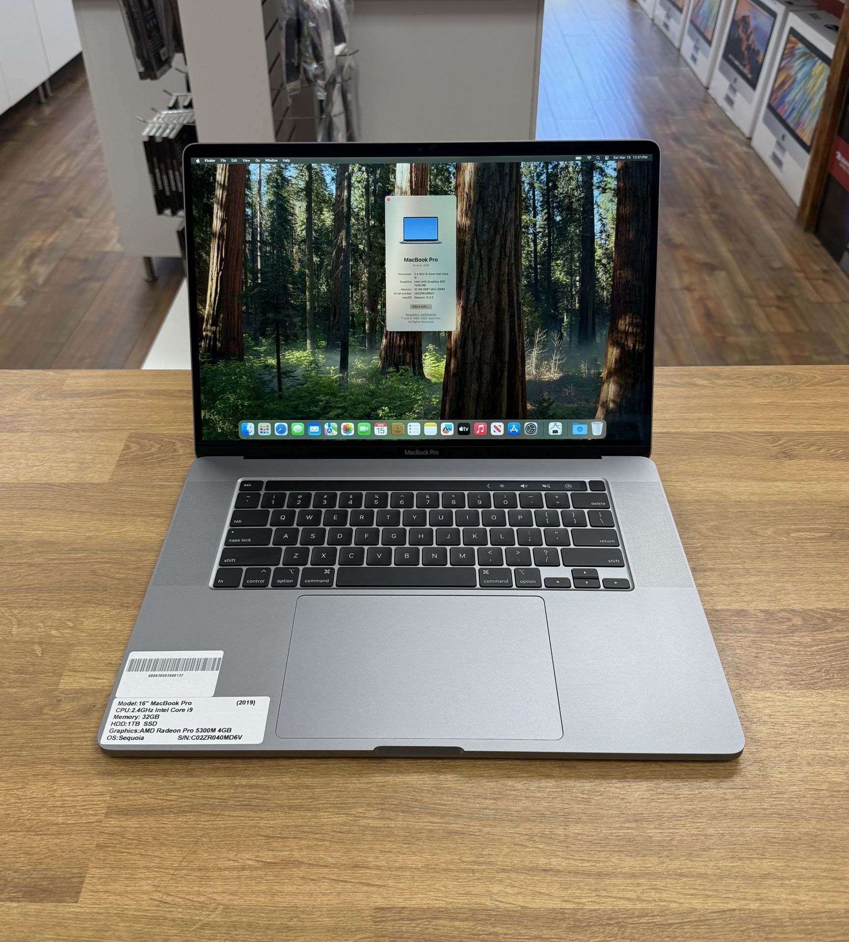 16 MacBook Pro Touchbar 32GB RAM*1TB Intel Core i9