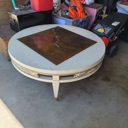 Coffee Table, Round.